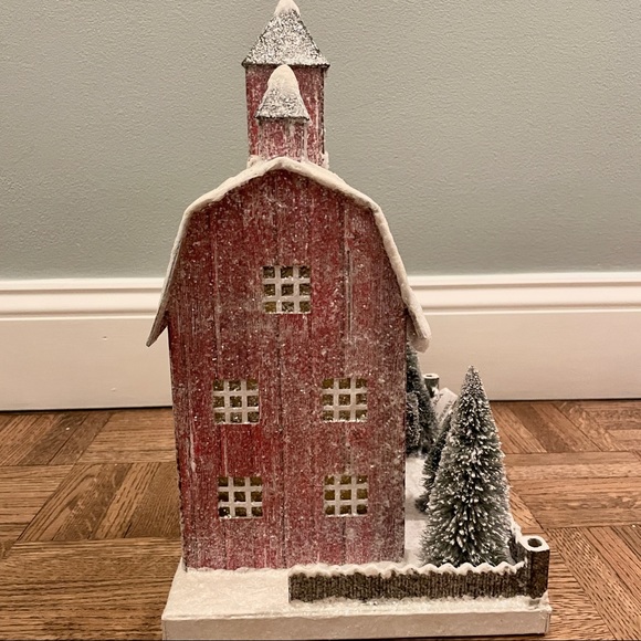 Large Red Dutch Barn Christmas Putz - Picture 4 of 8